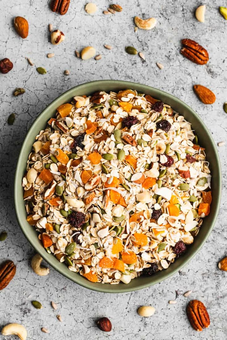 Crunchy Nuts & Grain Breakfast Mix